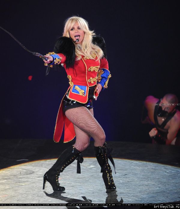 Фотографии с концерта Бритни в Сакраменто (Фото высокого качества) *ОБНОВЛЕНО37.jpg(Бритни Спирс, Britney Spears)
