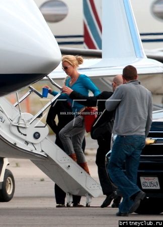 Бритни улетает в Сакраменто10.jpg(Бритни Спирс, Britney Spears)