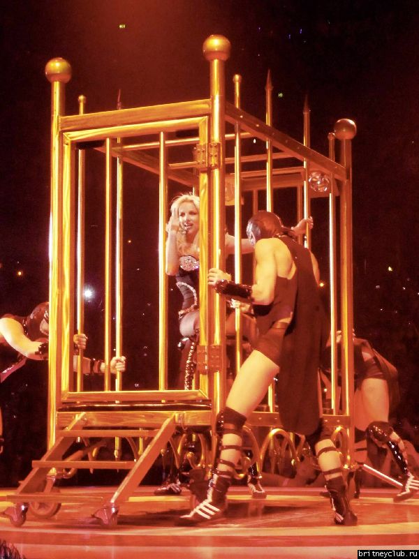 Фотографии с концерта Бритни в Anaheim 20 апреля (Фото среднего качества)01.jpg(Бритни Спирс, Britney Spears)