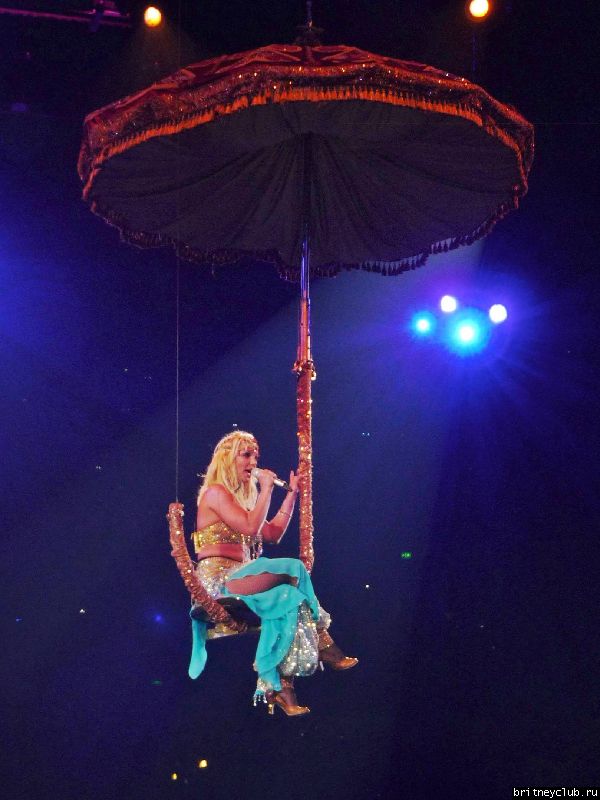 Фотографии с концерта Бритни в Anaheim 20 апреля (Фото среднего качества)21.jpg(Бритни Спирс, Britney Spears)