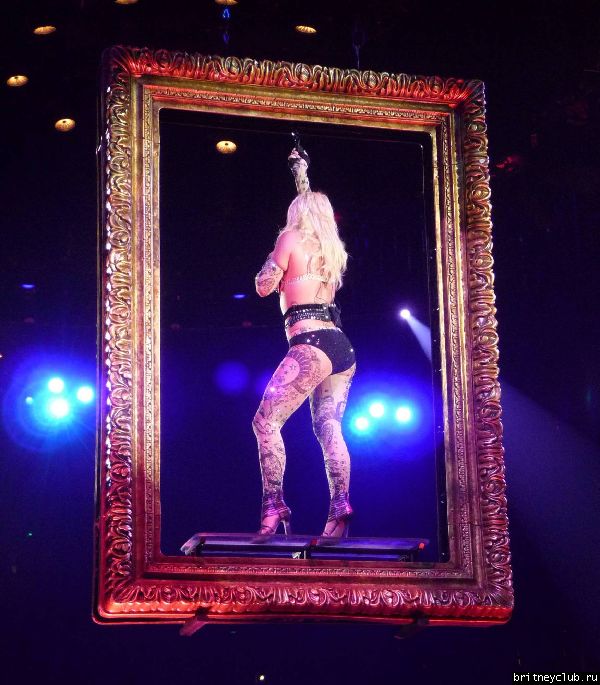 Фотографии с концерта Бритни в Anaheim 20 апреля (Фото среднего качества)32.jpg(Бритни Спирс, Britney Spears)