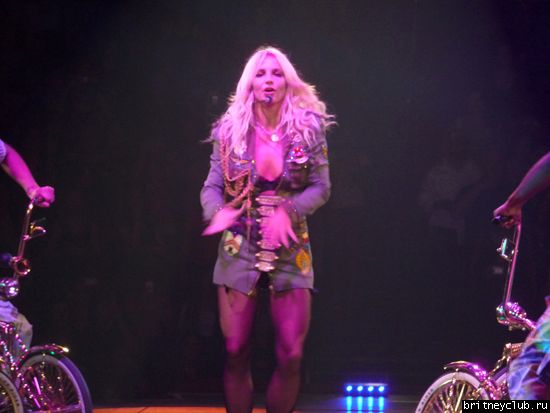 Фотографии с концерта Бритни в Oakland (Фото среднего качества)35.jpg(Бритни Спирс, Britney Spears)