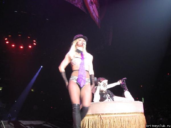 Фотографии с концерта Бритни в Чикаго 28 апреля (Фото среднего качества)07.jpg(Бритни Спирс, Britney Spears)