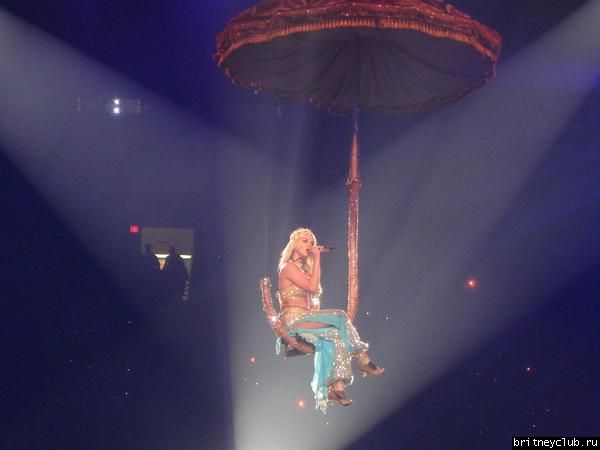 Фотографии с концерта Бритни в Чикаго 28 апреля (Фото среднего качества)10.jpg(Бритни Спирс, Britney Spears)