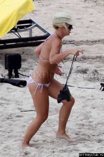Бритни с детьми отдыхает на пляже056.jpg(Бритни Спирс, Britney Spears)