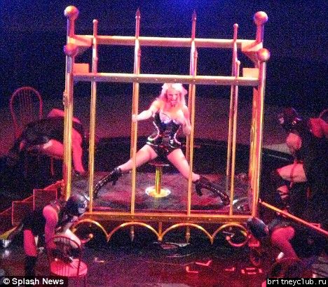 Фотографии с концерта Бритни в Лондоне 7 июня21.jpg(Бритни Спирс, Britney Spears)