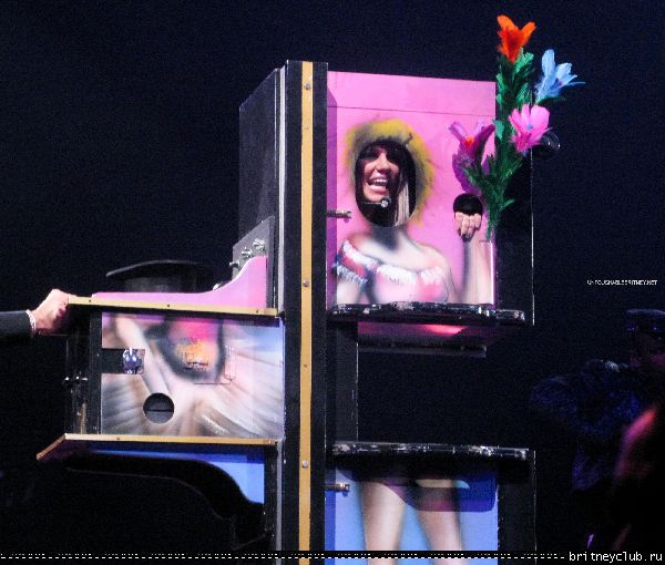 Фотографии с концерта Бритни в Лондоне 11 июня04.jpg(Бритни Спирс, Britney Spears)