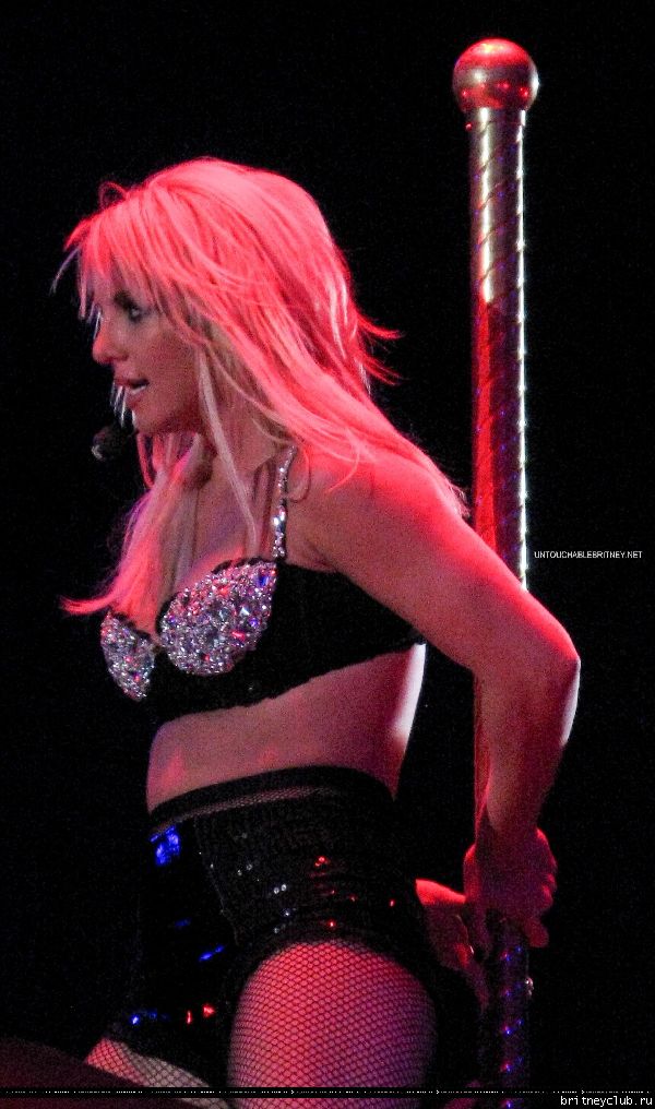 Фотографии с концерта Бритни в Лондоне 11 июня30.jpg(Бритни Спирс, Britney Spears)