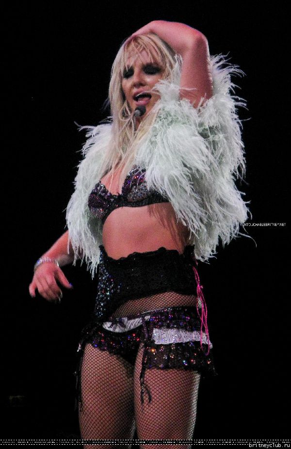 Фотографии с концерта Бритни в Лондоне 11 июня31.jpg(Бритни Спирс, Britney Spears)