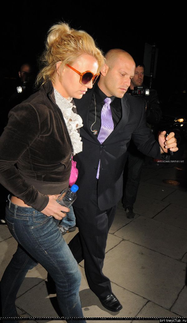 Бритни возвращается в отель после концерта019.jpg(Бритни Спирс, Britney Spears)