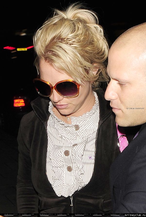 Бритни возвращается в отель после концерта027.jpg(Бритни Спирс, Britney Spears)