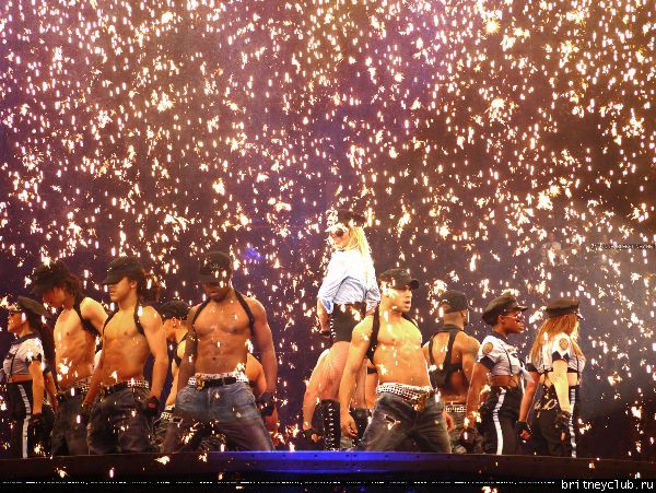 Фотографии с концерта Бритни в Лондоне 13 июня03.jpg(Бритни Спирс, Britney Spears)