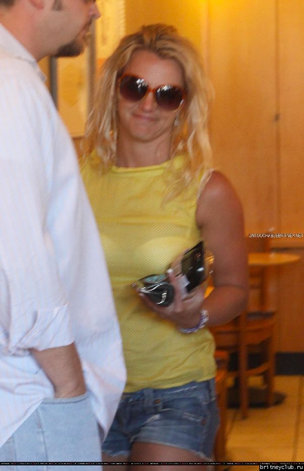Бритни в Starbucks32.jpg(Бритни Спирс, Britney Spears)