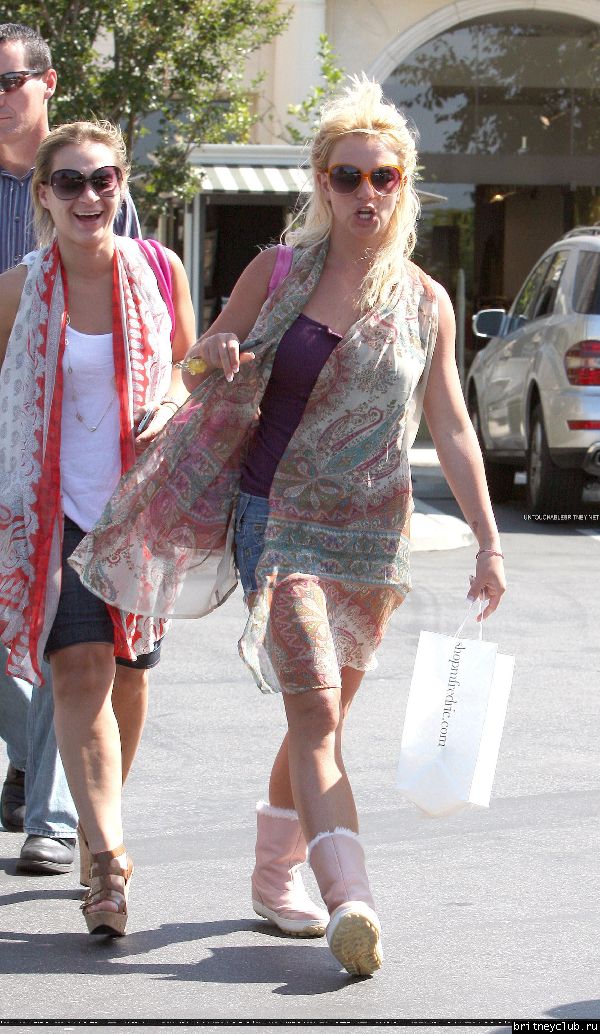 Бритни на шоппинге в Беверли Хиллз149.jpg(Бритни Спирс, Britney Spears)