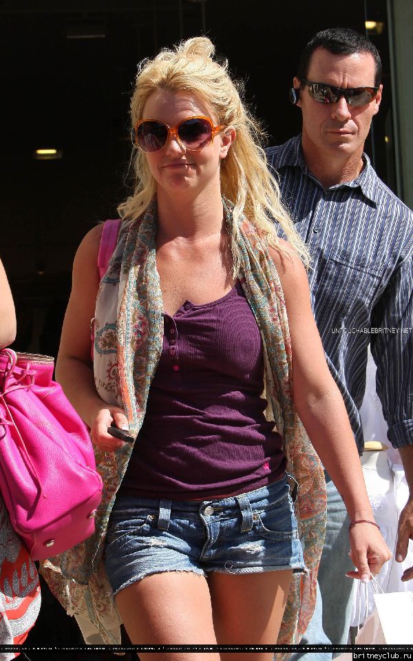 Бритни на шоппинге в Беверли Хиллз185.jpg(Бритни Спирс, Britney Spears)