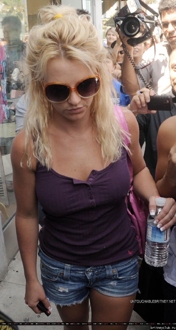 Бритни на шоппинге в Беверли Хиллз228.jpg(Бритни Спирс, Britney Spears)