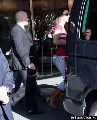 Бритни уезжает из отеля Hyatt в Берлине27.jpg(Бритни Спирс, Britney Spears)