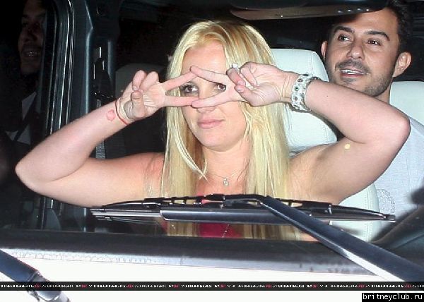 Бритни уезжает из салона Andy Le Compte11.jpg(Бритни Спирс, Britney Spears)