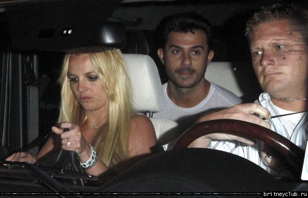 Бритни уезжает из салона Andy Le Compte39.jpg(Бритни Спирс, Britney Spears)