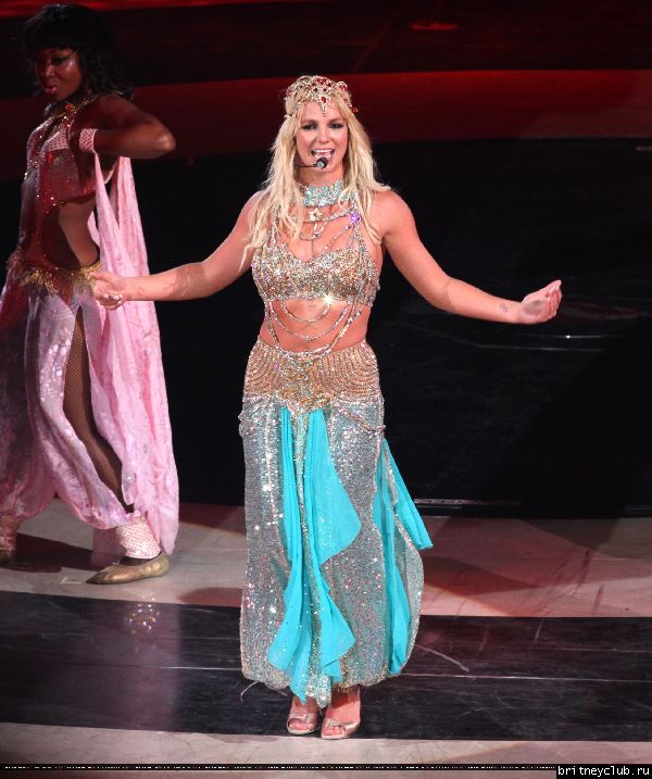 Фотографии с концерта Бритни в Нью-Йорке 24 августа161.jpg(Бритни Спирс, Britney Spears)