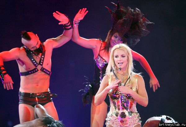 Фотографии с концерта Бритни в Филадельфии 30 августа05.jpg(Бритни Спирс, Britney Spears)