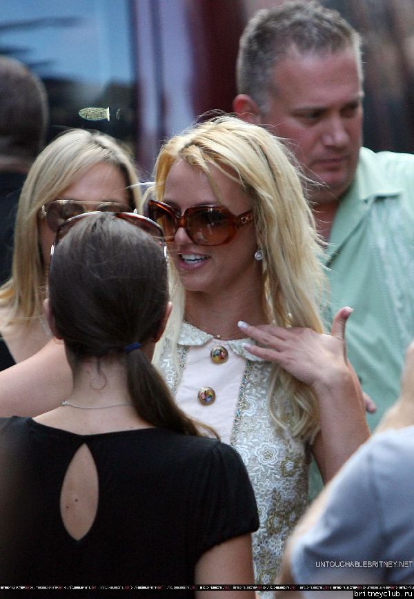 Бритни катается на двухэтажном автобусе по  Нью-Йорку67.jpg(Бритни Спирс, Britney Spears)