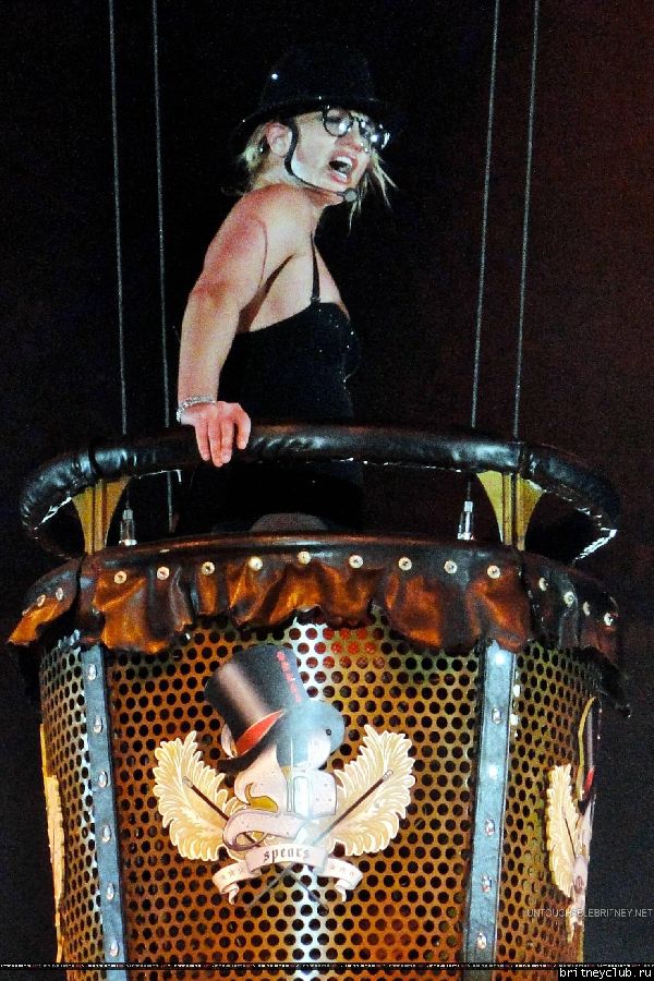 Фотографии с концерта Бритни в Лос-Анджелесе 23 сентября05.jpg(Бритни Спирс, Britney Spears)