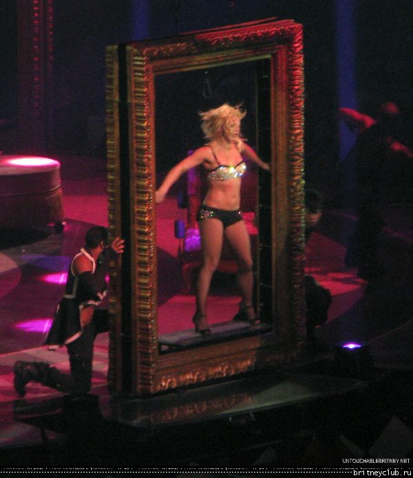 Фотографии с концерта Бритни в Лас Вегасе 27 сентября25.jpg(Бритни Спирс, Britney Spears)