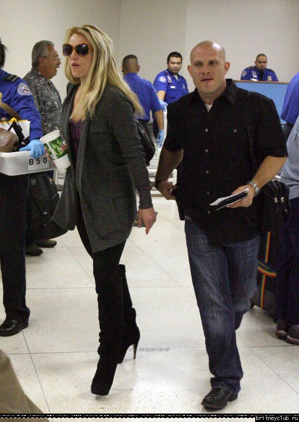 Бритни в аэропорту LAX48.jpg(Бритни Спирс, Britney Spears)
