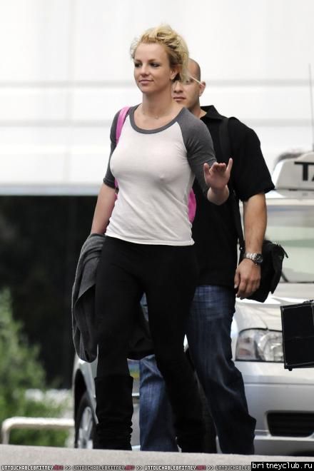 Бритни уезжает из отеля Hyatt в Перте01.jpg(Бритни Спирс, Britney Spears)