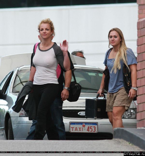 Бритни уезжает из отеля Hyatt в Перте44.jpg(Бритни Спирс, Britney Spears)