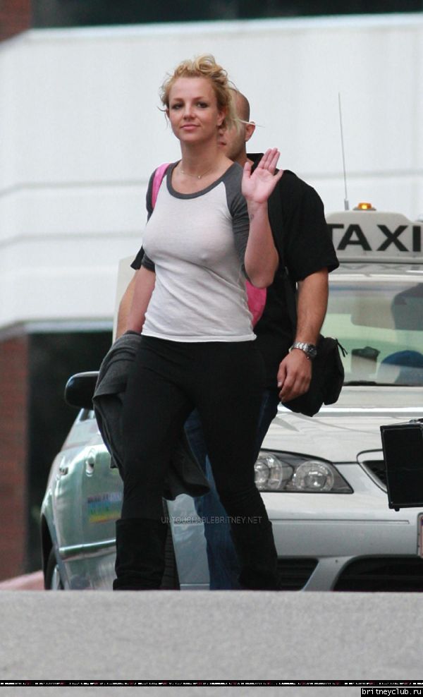 Бритни уезжает из отеля Hyatt в Перте47.jpg(Бритни Спирс, Britney Spears)