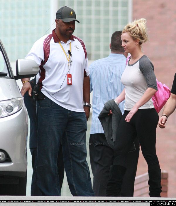 Бритни уезжает из отеля Hyatt в Перте54.jpg(Бритни Спирс, Britney Spears)