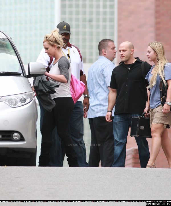 Бритни уезжает из отеля Hyatt в Перте56.jpg(Бритни Спирс, Britney Spears)