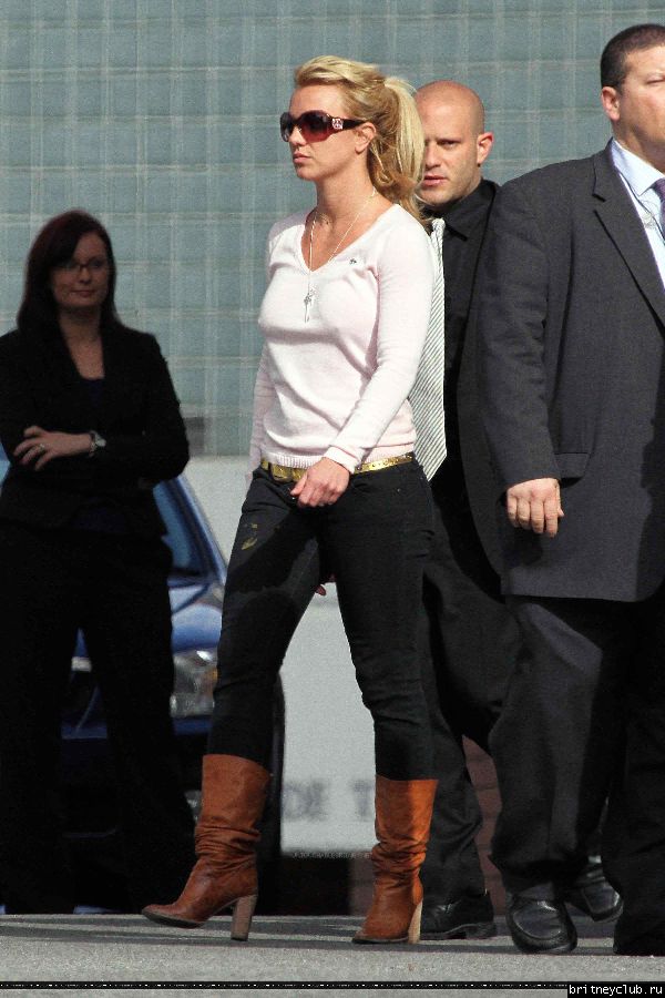Бритни уезжает из отеля Hyatt10.jpg(Бритни Спирс, Britney Spears)