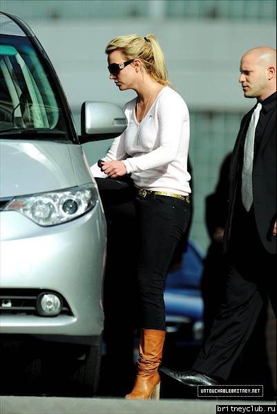 Бритни уезжает из отеля Hyatt26.jpg(Бритни Спирс, Britney Spears)