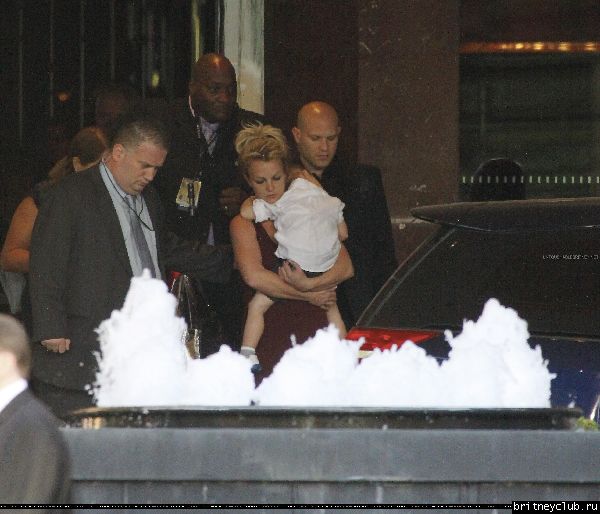 Бритни уезжает из гостиницы в Мельбруне15.jpg(Бритни Спирс, Britney Spears)