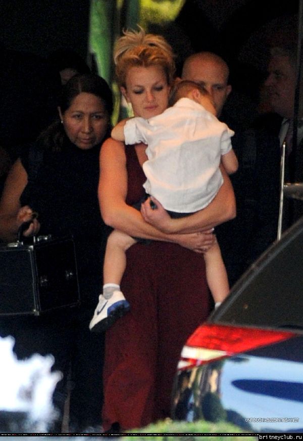 Бритни уезжает из гостиницы в Мельбруне27.jpg(Бритни Спирс, Britney Spears)