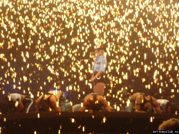 Фотографии с концерта Бритни в Сиднее 20 ноября03.jpg(Бритни Спирс, Britney Spears)