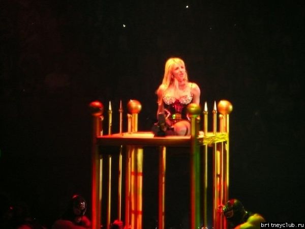 Фотографии с концерта Бритни в Брисбене 22 ноября01.jpg(Бритни Спирс, Britney Spears)