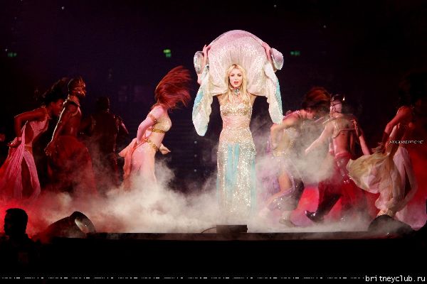 Фотографии с концерта Бритни в Брисбене 22 ноября19.jpg(Бритни Спирс, Britney Spears)