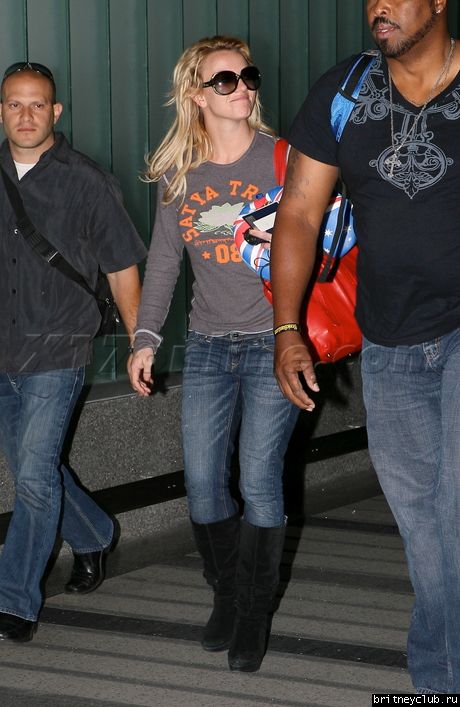 Бритни в аэропорту Лос-Анджелеса27.jpg(Бритни Спирс, Britney Spears)