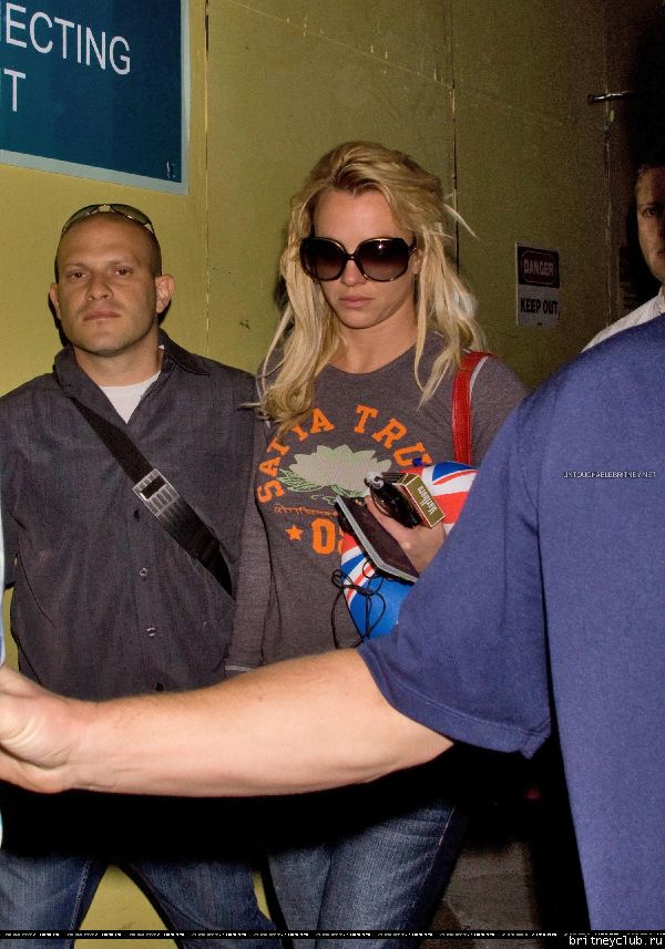 Бритни в аэропорту Лос-Анджелеса77.jpg(Бритни Спирс, Britney Spears)
