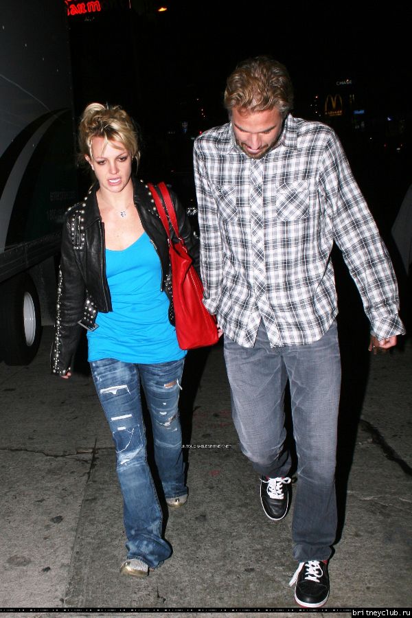 Бритни и Джейсон в Лос-Анджелесе02.jpg(Бритни Спирс, Britney Spears)