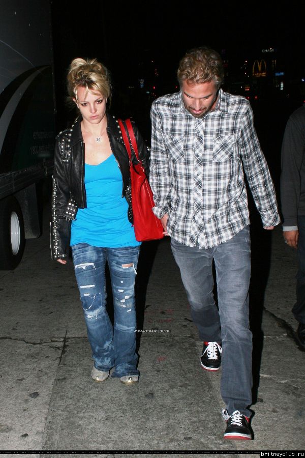 Бритни и Джейсон в Лос-Анджелесе03.jpg(Бритни Спирс, Britney Spears)