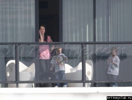 Бритни с детьми в отеле Mondrian15.jpg(Бритни Спирс, Britney Spears)