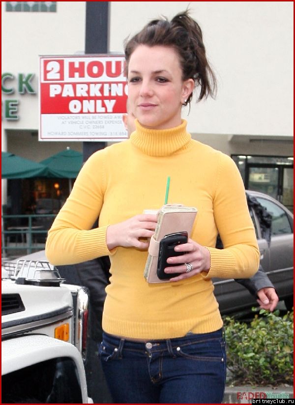 Бритни в Starbucks02.jpg(Бритни Спирс, Britney Spears)