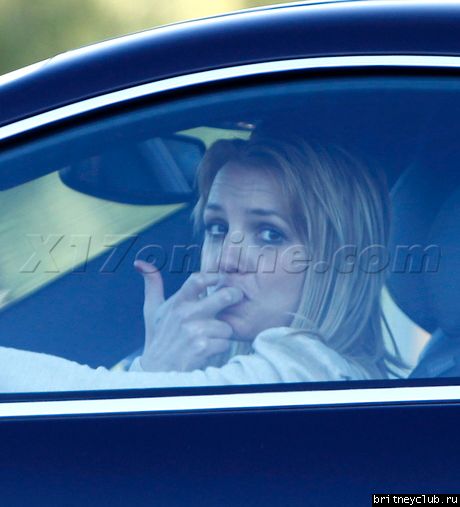 Бритни покупает автомобиль в Беверли Хиллз06.jpg(Бритни Спирс, Britney Spears)