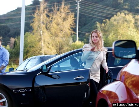 Бритни покупает автомобиль в Беверли Хиллз16.jpg(Бритни Спирс, Britney Spears)