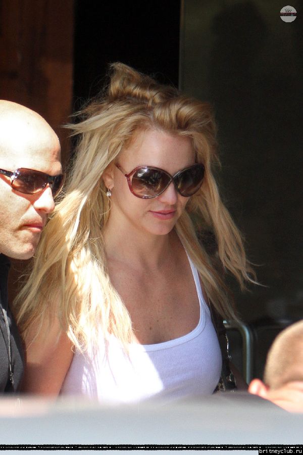 Бритни на шоппинге в Западном Голливуде78.jpg(Бритни Спирс, Britney Spears)